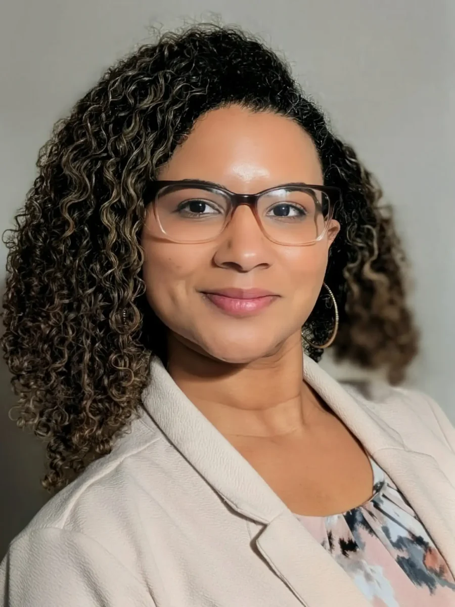 Nicole Barnes Platz headshot